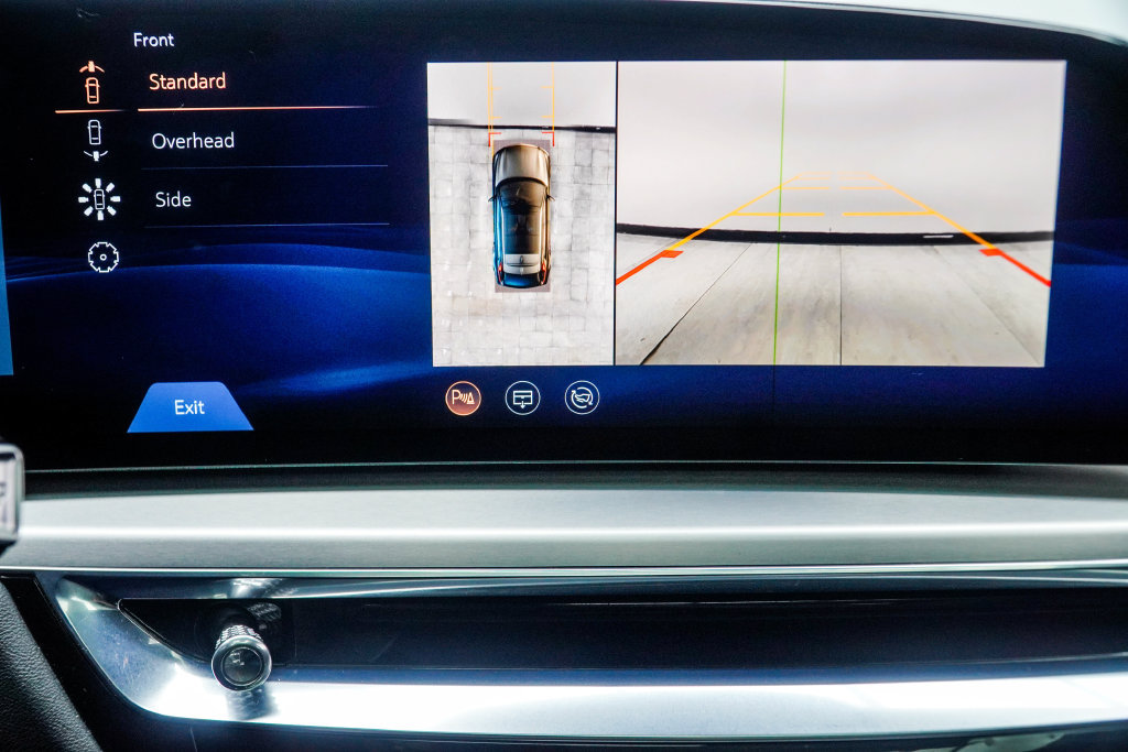 Used 2024 Cadillac Lyriq Luxury RWD image 30