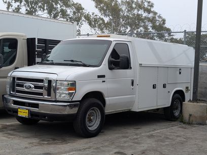 Used 2016 Ford E-350 and Econoline 350 Super Duty w/ Power Windows & Locks Group