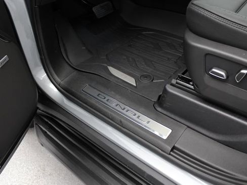 New 2026 GMC Yukon Denali w/ Advanced Technology Package image 18