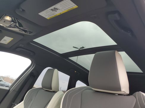 New 2026 BMW X1 xDrive28i w/ Technology Package image 8