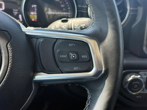Used 2023 Jeep Wrangler Unlimited Sahara w/ Cold Weather Group AWD/4WD image 19