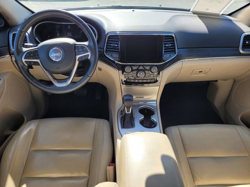 Used 2019 Jeep Grand Cherokee Limited image 13