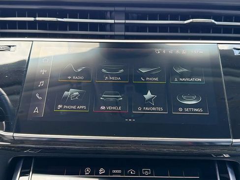 Used 2023 Audi Q7 3.0T Premium Plus w/ Premium Plus Package AWD/4WD image 30