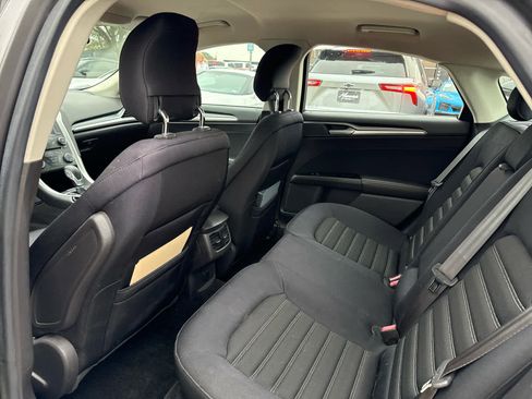 Used 2013 Ford Fusion SE image 8