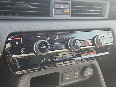 New 2026 Honda Pilot Sport image 12