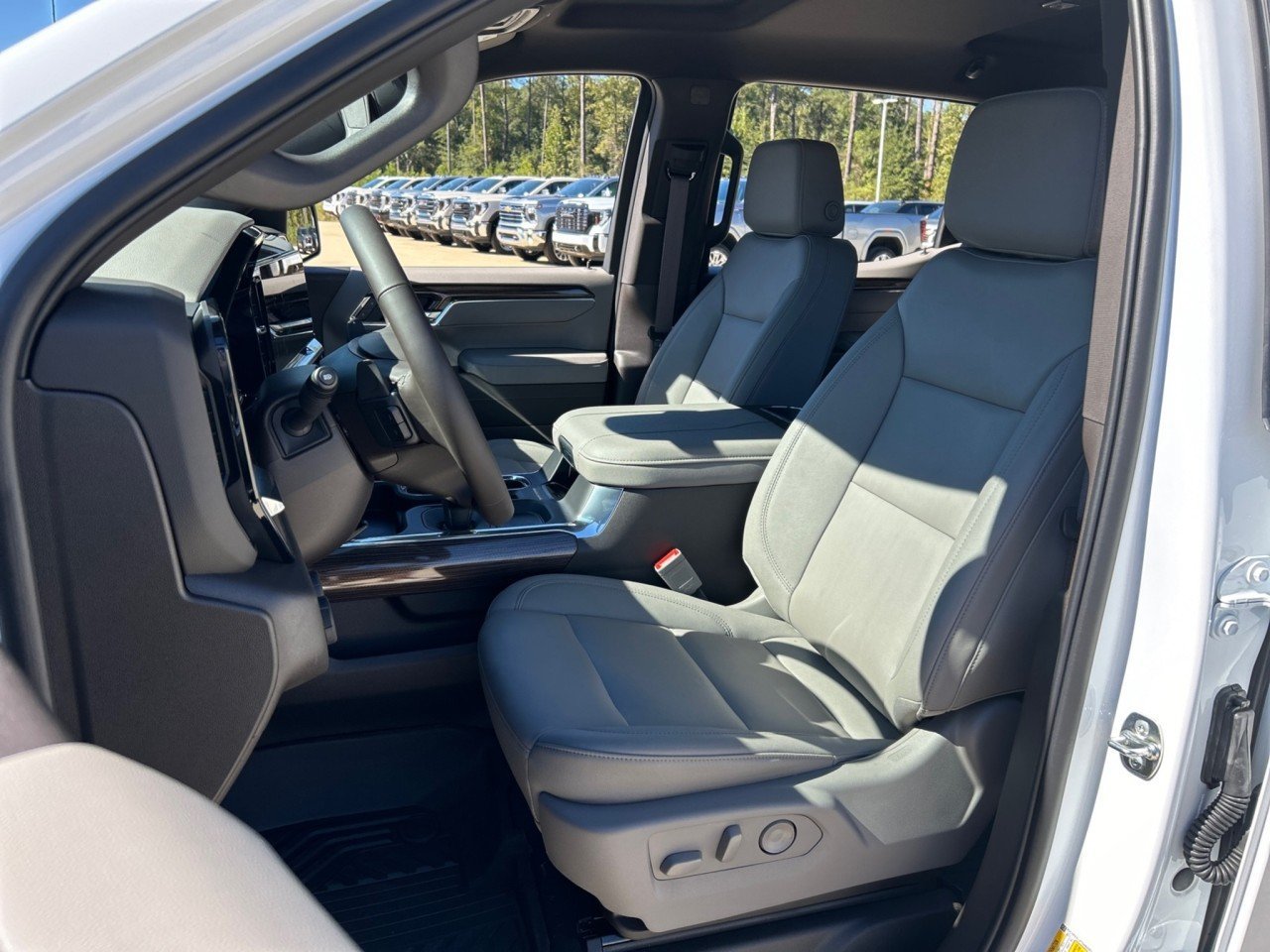 New 2026 Chevrolet Silverado 1500 RST w/ RST All Star Premium Package AWD/4WD image 19