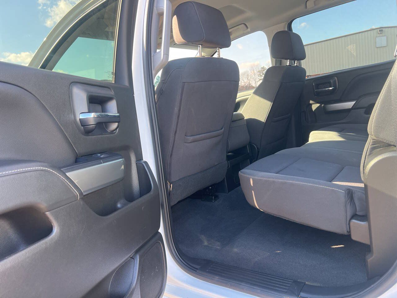 Used 2018 Chevrolet Silverado 1500 LT w/ Texas Edition RWD image 21
