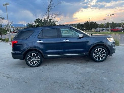 Used 2017 Ford Explorer Platinum AWD/4WD image 11