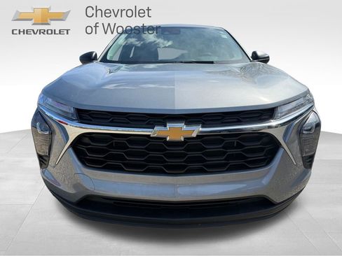 Used 2024 Chevrolet Trax LS image 9