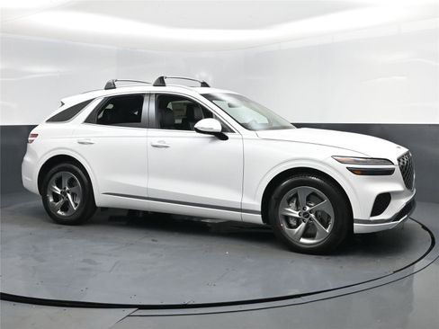 New 2026 Genesis GV70 2.5T Select image 2