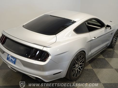Used 2015 Ford Mustang GT RWD image 25
