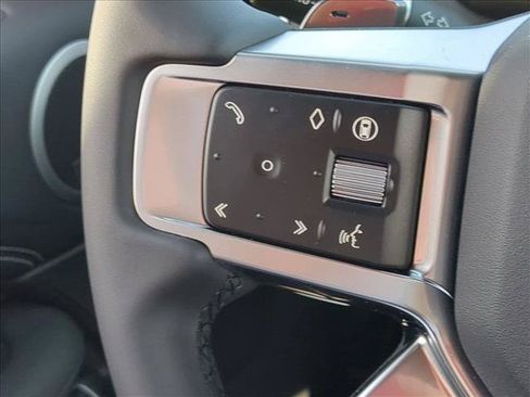New 2026 Land Rover Discovery Dynamic SE AWD/4WD image 13