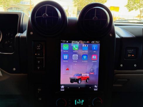 Used 2005 HUMMER H2 image 45