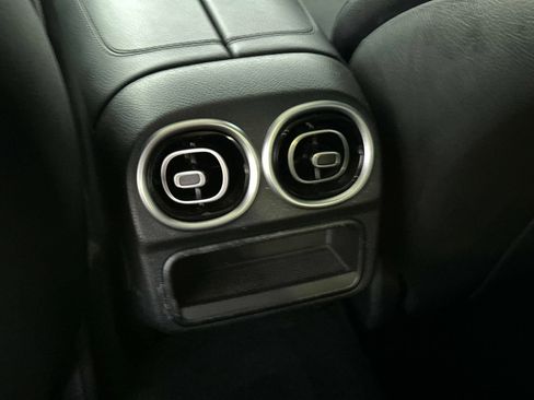 Used 2023 Mercedes-Benz C 300 Sedan image 13