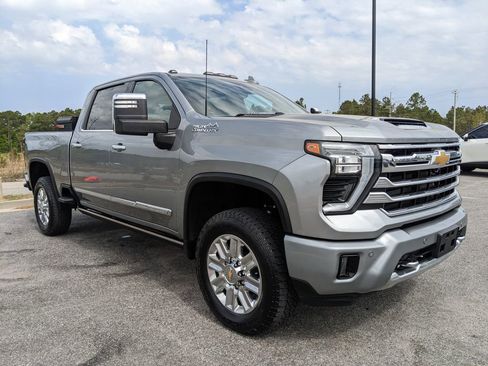 Used 2025 Chevrolet Silverado 2500 High Country w/ High Country Premium Package AWD/4WD image 26