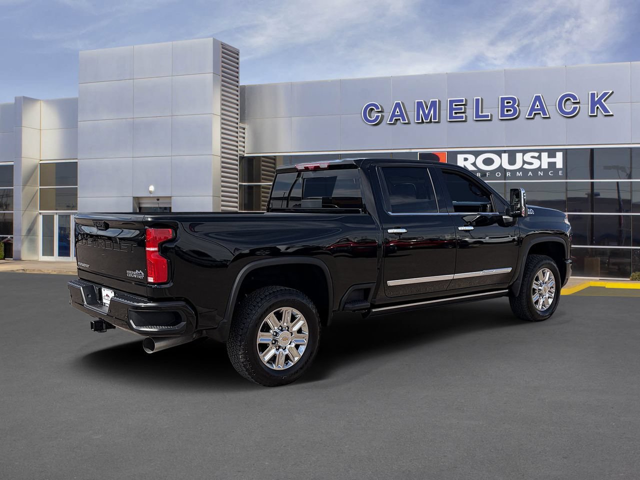 Used 2026 Chevrolet Silverado 2500 High Country w/ High Country Premium Package AWD/4WD image 6