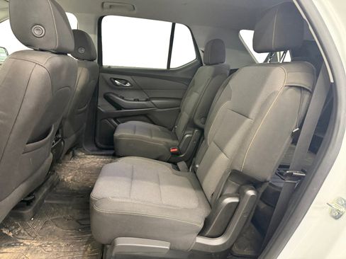 Used 2020 Chevrolet Traverse LT w/ Driver Confidence II Package AWD/4WD image 10