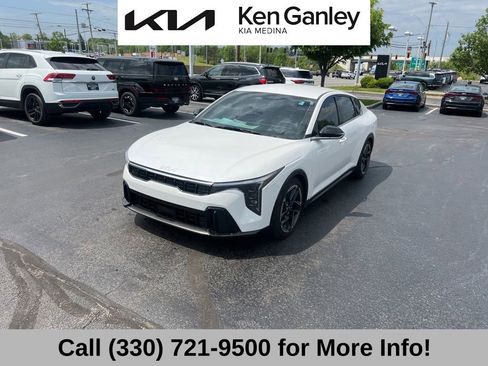 Certified 2025 Kia K4 EX FWD image 3