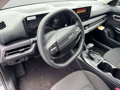 New 2026 Kia K4 FWD image 21