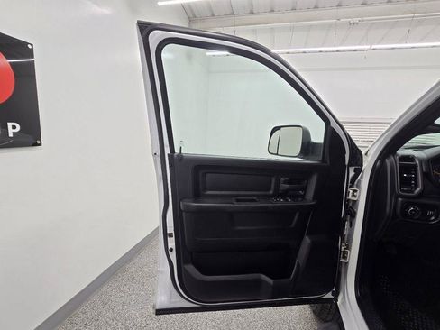 Used 2022 RAM 2500 Tradesman RWD image 25