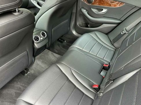 Used 2018 Mercedes-Benz C 300 4MATIC Sedan image 14