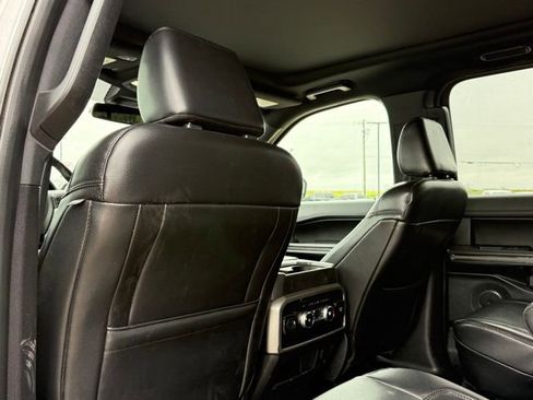 Used 2021 Ford Expedition Max XLT RWD image 18