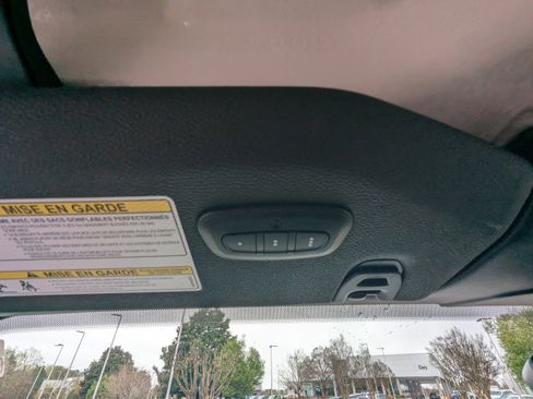 Certified 2022 Jeep Gladiator Sport image 24