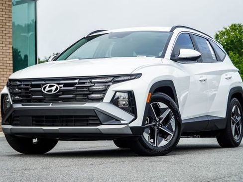 Used 2025 Hyundai Tucson SEL FWD image 1
