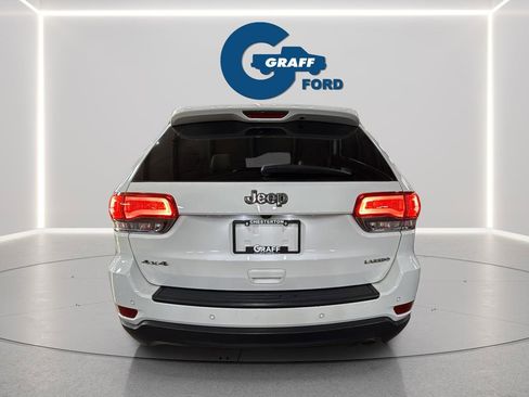 Used 2019 Jeep Grand Cherokee Laredo AWD/4WD image 6