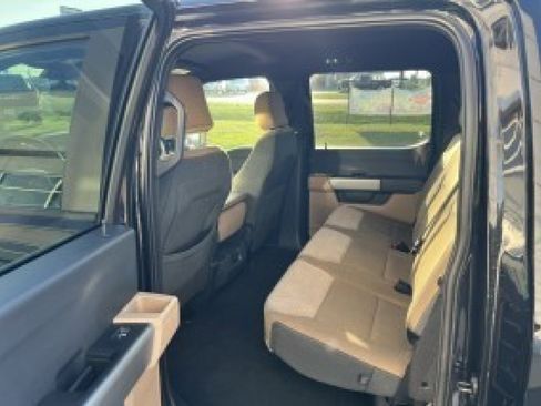 Used 2023 Ford F150 XLT AWD/4WD image 12