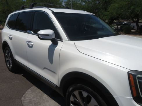Used 2020 Kia Telluride S FWD image 9