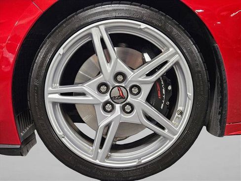 Used 2022 Chevrolet Corvette Stingray Premium Cpe w/ Z51 Performance Package RWD image 21