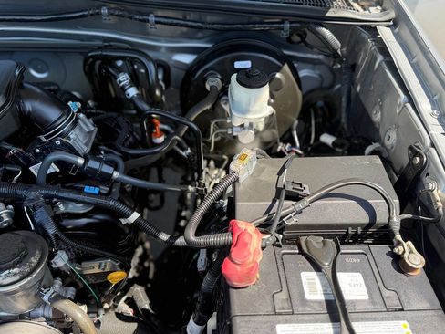 Used 2014 Toyota Tacoma 4x4 Regular Cab image 10