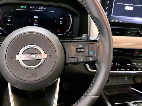 Used 2024 Nissan Rogue SL image 12