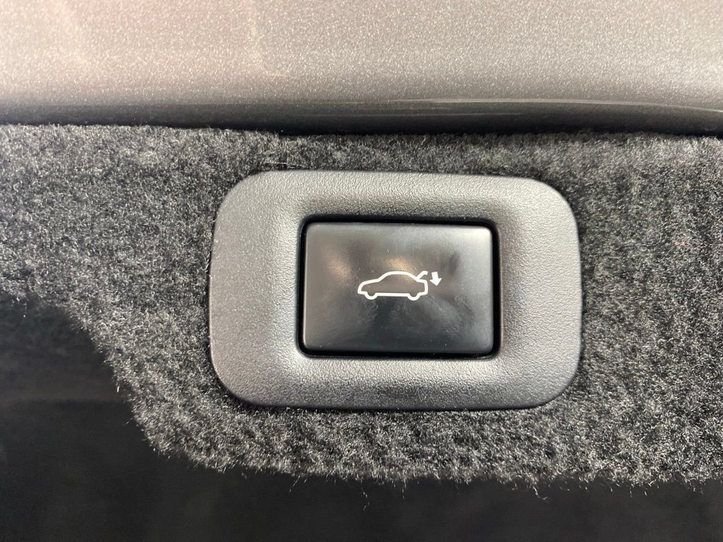 Certified 2020 Lexus LS 500 AWD image 30