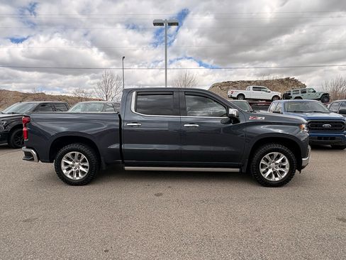 Used 2022 Chevrolet Silverado 1500 LTZ w/ LTZ Premium Package AWD/4WD image 6