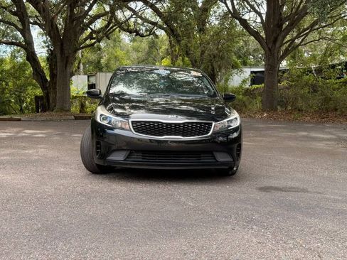 Used 2018 Kia Forte LX FWD image 2