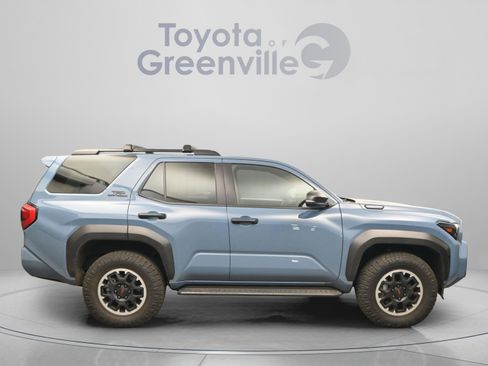Certified 2025 Toyota 4Runner TRD Off-Road AWD/4WD image 18