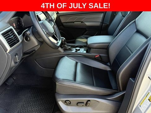 Certified 2022 Volkswagen Atlas Cross Sport SE AWD/4WD image 14