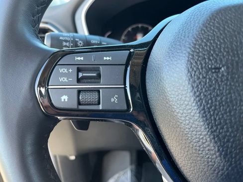 Used 2025 Honda Pilot Touring image 22