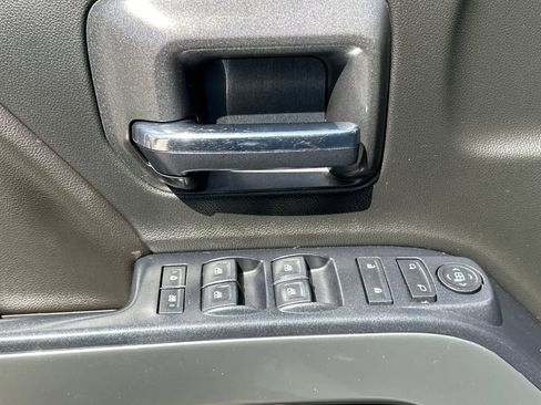 Used 2018 Chevrolet Silverado 1500 LT w/ All Star Edition RWD image 13