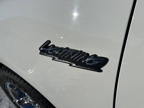 Used 1999 Ford F150 Lightning image 5