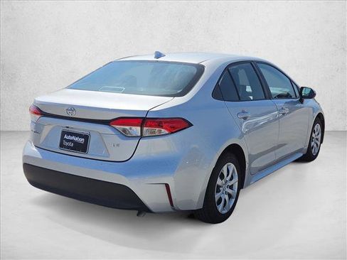 Used 2024 Toyota Corolla LE FWD image 5