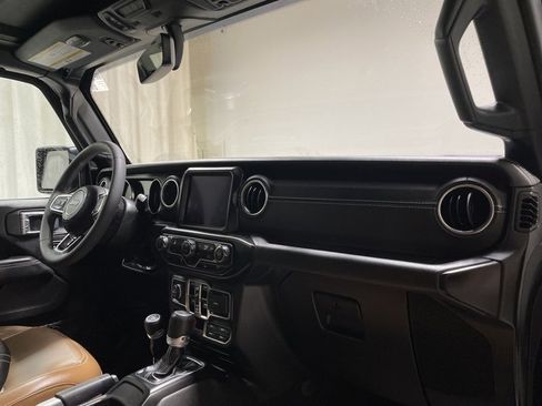 Used 2023 Jeep Wrangler Unlimited Sahara image 13