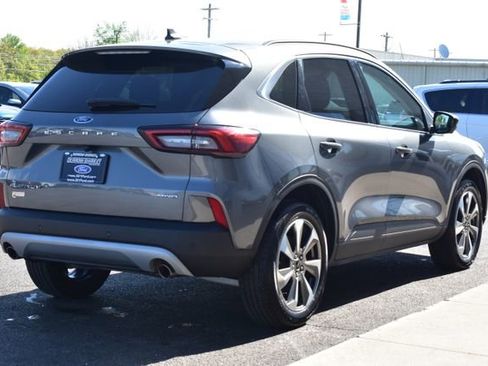 Used 2024 Ford Escape Platinum AWD/4WD image 11