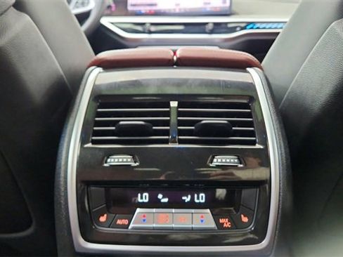 Used 2025 BMW X6 M60i image 53