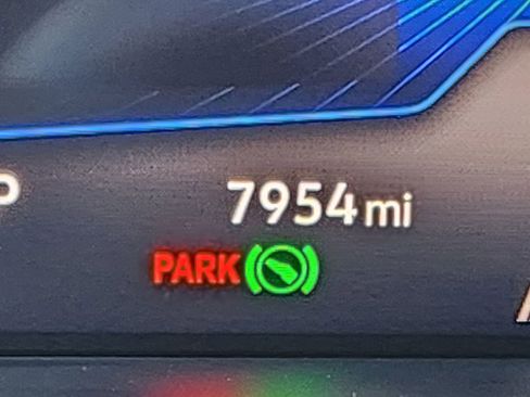 Certified 2024 Volkswagen Tiguan SE image 21