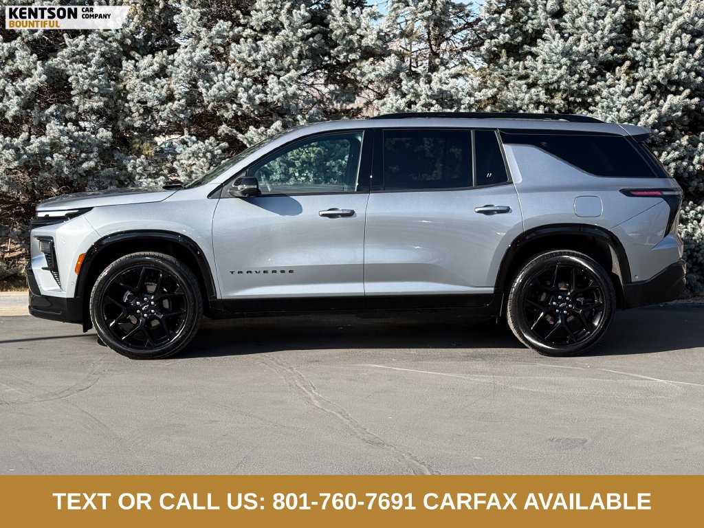 Used 2024 Chevrolet Traverse RS AWD/4WD image 3