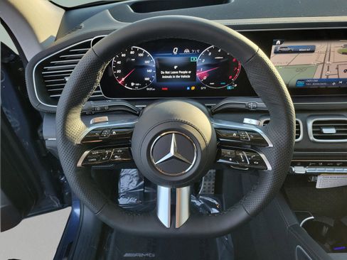 New 2026 Mercedes-Benz GLS 450 4MATIC image 16