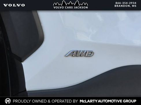 Used 2024 Toyota RAV4 XLE AWD/4WD image 33